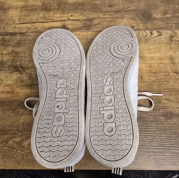 Adidas White and Black Sneakers Mens Size 10 - Picture 8 of 11